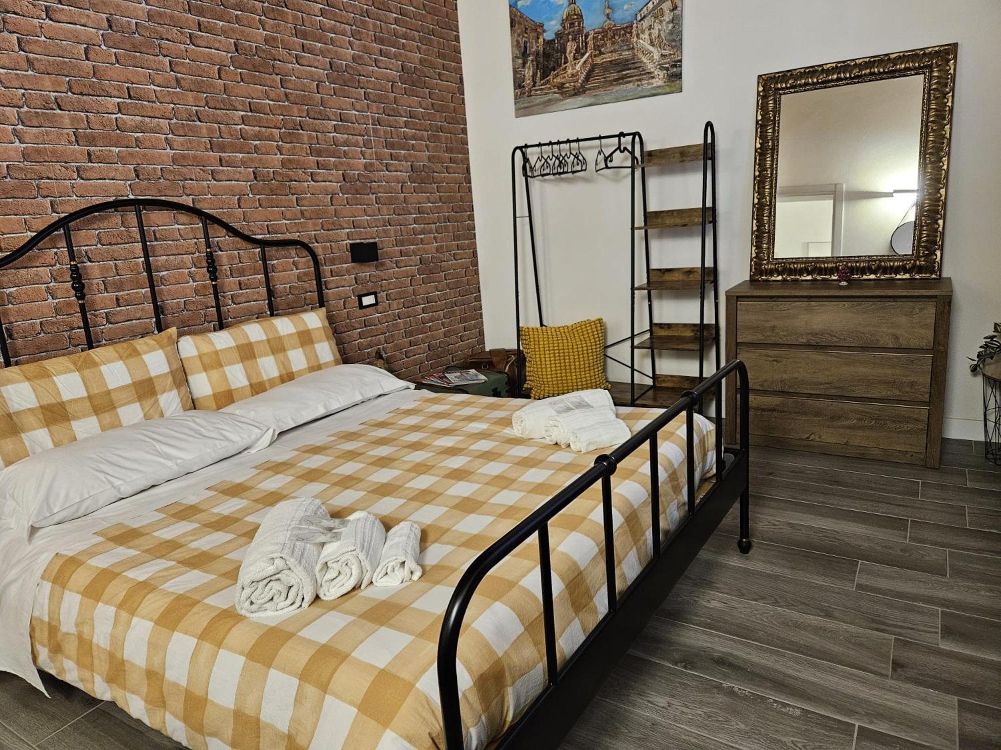 Апартаменты La Barbera'S Apatments Old Town Pa Палермо Экстерьер фото
